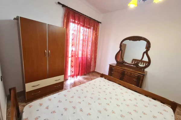 Shtepi me qera Apartament ne Tirane, 1+1, Mobilimi E mobiluar, Pagesa 38,000  Leke.