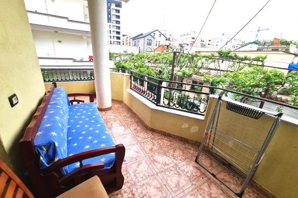 Shtepi me qera Apartament ne Tirane, 1+1, Mobilimi E mobiluar, Pagesa 38,000  Leke.