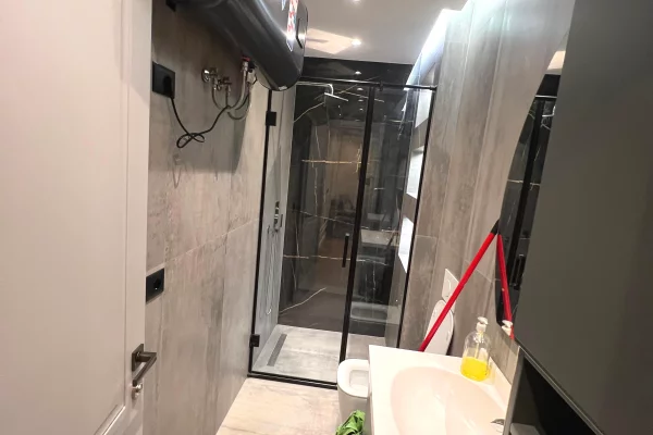 Shtepi me qera Apartament ne Tirane, 1+1, Mobilimi E mobiluar, Pagesa 65,000  Leke.