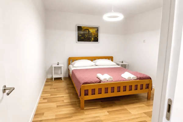 Shtepi me qera Apartament ne Tirane, 1+1, Mobilimi E mobiluar, Pagesa 55,000  Leke.