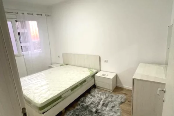 Shtepi me qera Apartament ne Tirane, 1+1, Mobilimi E mobiluar, Pagesa 55,000  Leke.