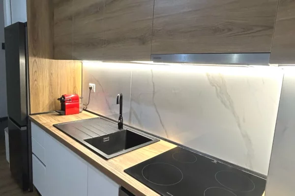 Shtepi me qera Apartament ne Tirane, 1+1, Mobilimi E mobiluar, Pagesa 38,000  Leke.