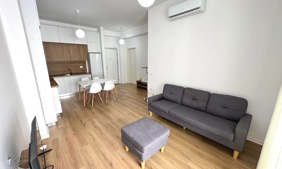 Shtepi me qera Apartament ne Tirane, 1+1, Mobilimi E mobiluar, Pagesa 39,000  Leke.