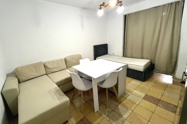 Shtepi me qera Apartament ne Tirane, 1+1, Mobilimi E mobiluar, Pagesa 37,000  Leke.
