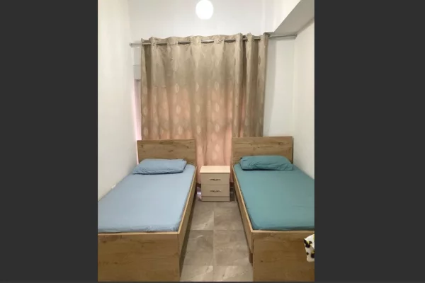 Shtepi me qera Apartament ne Tirane, Garsoniere, Mobilimi E mobiluar, Pagesa 30,000  Leke.