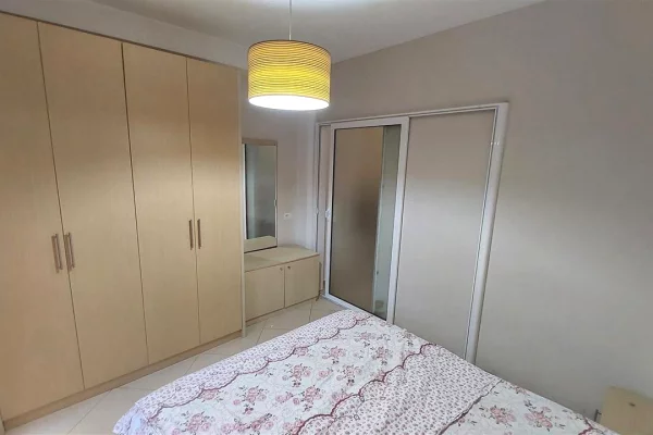Shtepi me qera Apartament ne Tirane, 1+1, Mobilimi E mobiluar, Pagesa 35,000  Leke.