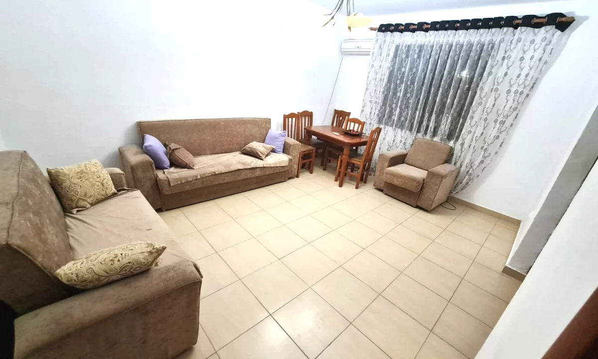 Shtepi me qera Apartament ne Tirane, 2+1, Mobilimi E mobiluar, Pagesa 40,000  Leke.