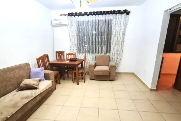 Shtepi me qera Apartament ne Tirane, 2+1, Mobilimi E mobiluar, Pagesa 40,000  Leke.