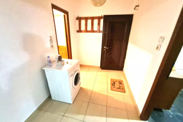 Shtepi me qera Apartament ne Tirane, 2+1, Mobilimi E mobiluar, Pagesa 40,000  Leke.