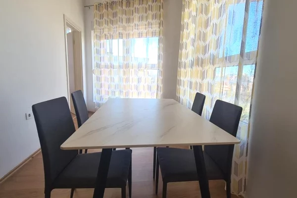 Shtepi me qera Apartament ne Tirane, 1+1, Mobilimi E mobiluar, Pagesa 400  Euro.