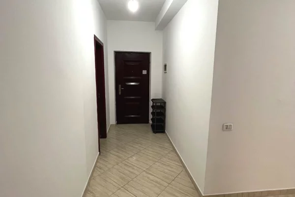 Shtepi me qera Apartament ne Tirane, 2+1, Mobilimi E mobiluar, Pagesa 45,000  Leke.