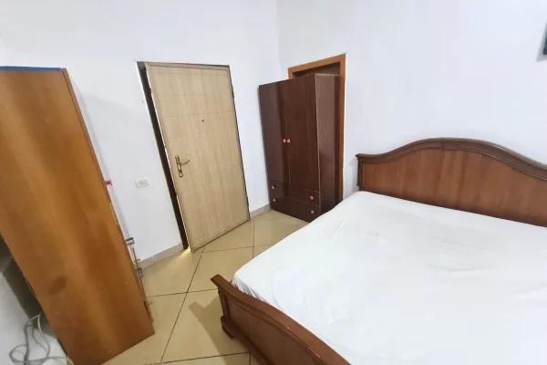 Shtepi me qera Apartament ne Tirane, Garsoniere, Mobilimi E mobiluar, Pagesa 28,000  Leke.