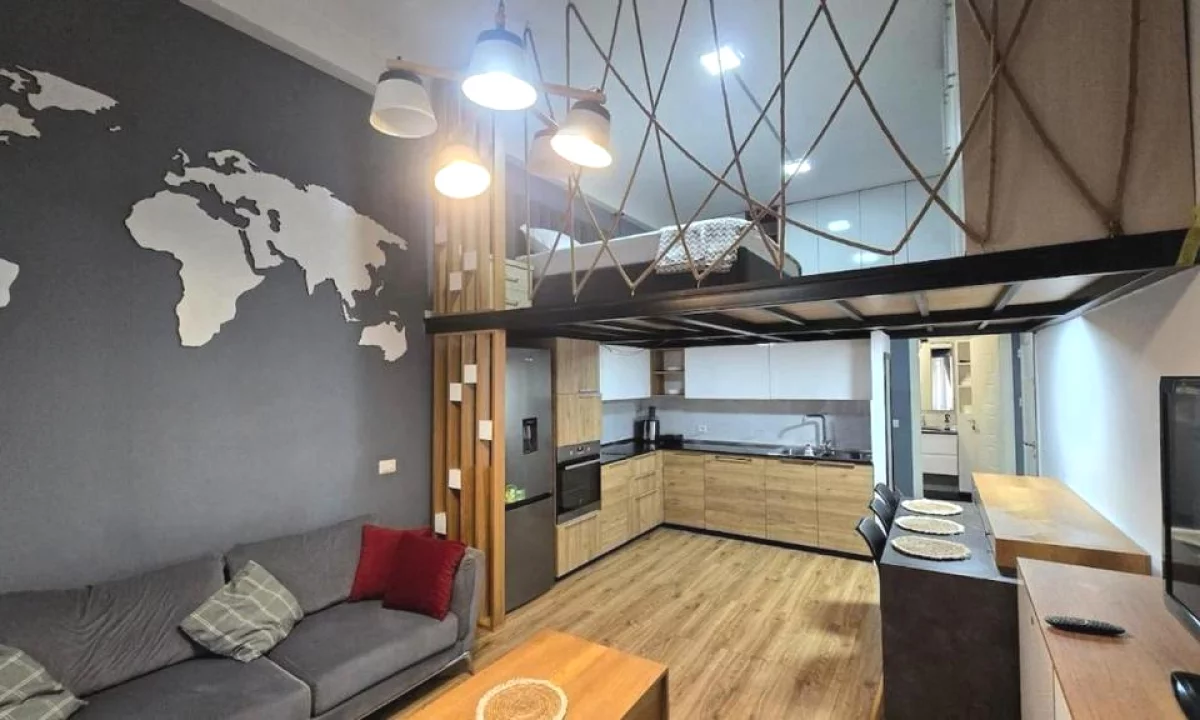 Shtepi me qera Duplex(shtepi me 2 kate) ne Tirane, 1+1, Mobilimi E mobiluar, Pagesa 45,000  Leke.