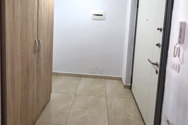 Shtepi me qera Apartament ne Tirane, 2+1, Mobilimi E mobiluar, Pagesa 45,000  Leke.