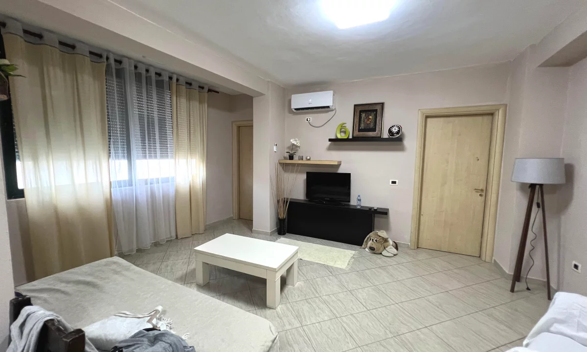 Shtepi me qera Apartament ne Tirane, 2+1, Mobilimi E mobiluar, Pagesa 65,000  Leke.