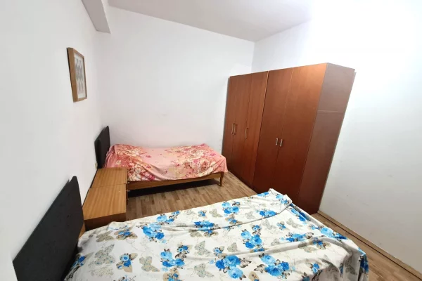 Shtepi me qera Apartament ne Tirane, 1+1, Mobilimi E mobiluar, Pagesa 40,000  Leke.