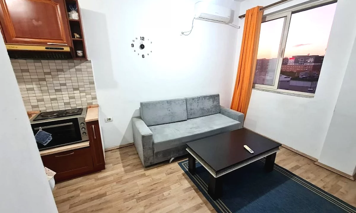 Shtepi me qera Apartament ne Tirane, 1+1, Mobilimi E mobiluar, Pagesa 40,000  Leke.