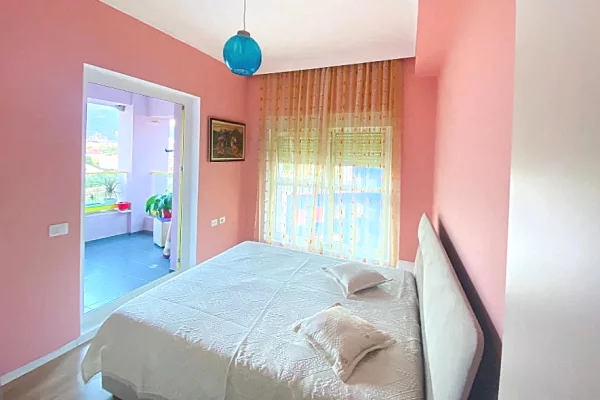 Shtepi me qera Apartament ne Tirane, 2+1, Mobilimi E mobiluar, Pagesa 55,000  Leke.