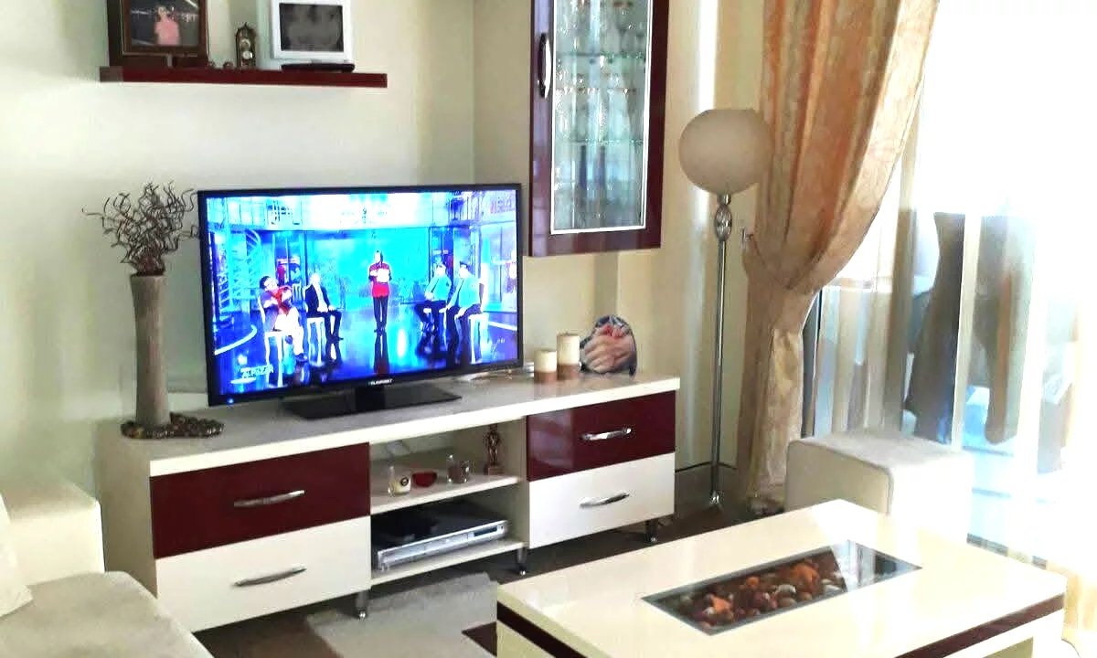 Shtepi me qera Apartament ne Tirane, 2+1, Mobilimi E mobiluar, Pagesa 45,000  Leke.
