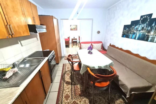 Shtepi me qera Apartament ne Tirane, 1+1, Mobilimi E mobiluar, Pagesa 47,000  Leke.