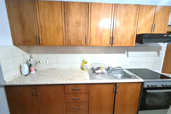 Shtepi me qera Apartament ne Tirane, 1+1, Mobilimi E mobiluar, Pagesa 47,000  Leke.