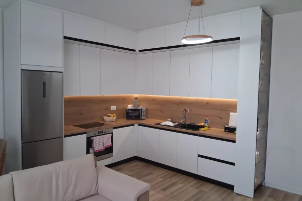 Shtepi me qera Apartament ne Tirane, 2+1, Mobilimi E mobiluar, Pagesa 550  Euro.