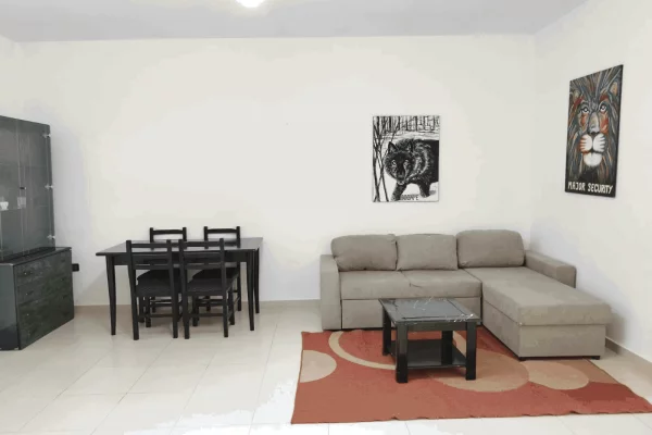 Shtepi me qera Apartament ne Tirane, 2+1, Mobilimi E mobiluar, Pagesa 42,000  Leke.