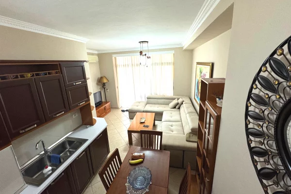 ✅ Apartament 2+1+Verande me Qera ne Astir prane bar Artistit (i gjithi i miremobiluar)