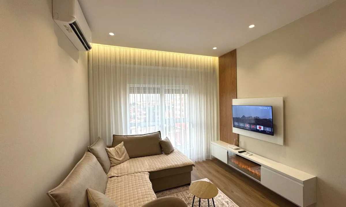 Shtepi me qera Apartament ne Tirane, 1+1, Mobilimi E mobiluar, Pagesa 520  Euro.