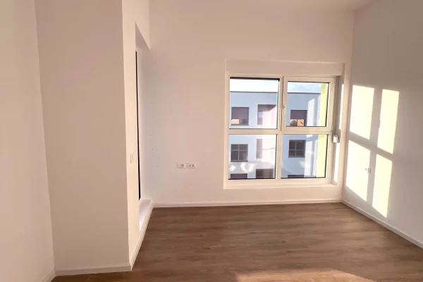 Shtepi me qera Apartament ne Tirane, 1+1, Mobilimi Bosh, pa mobiluar, Pagesa 300  Euro.