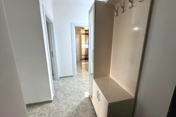 Shtepi me qera Apartament ne Tirane, 2+1, Mobilimi E mobiluar, Pagesa 60,000  Leke.
