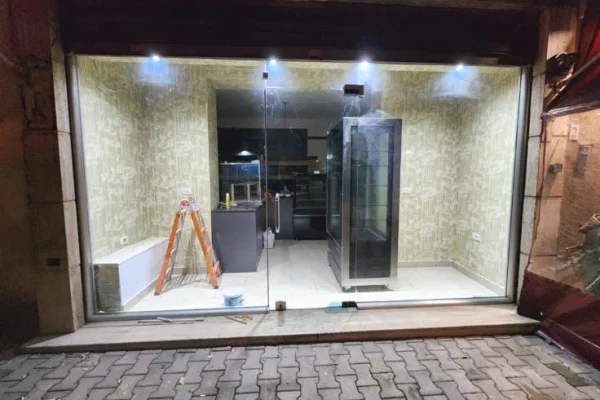 Dyqan me qera Rruga Siri Kodra!!!