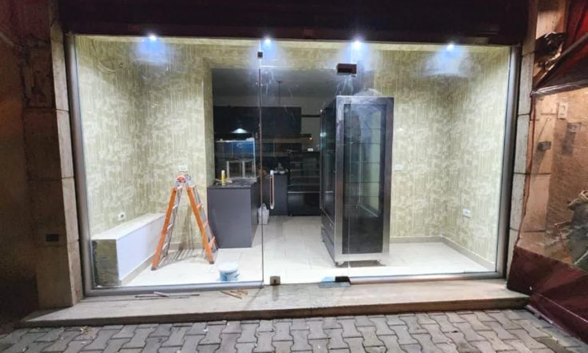 Dyqan me qera Rruga Siri Kodra!!!