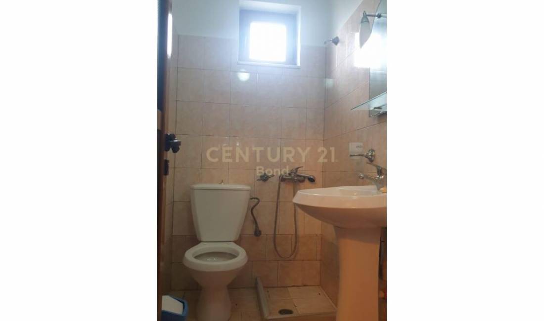 Hotel per Qira ne Gjirokaster - 1200Euro