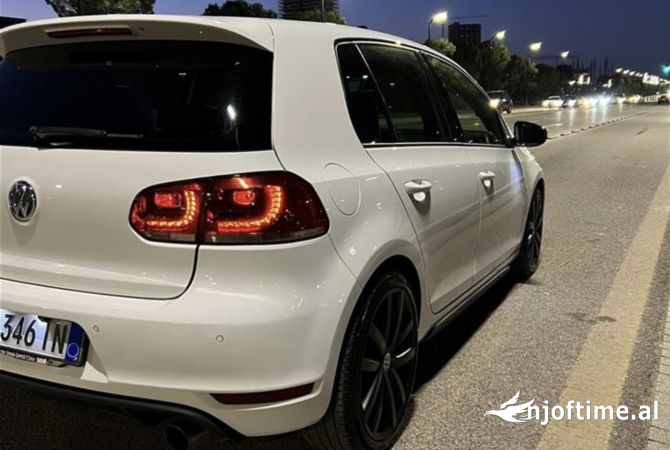 Auto in Vendita a Tirana, Volkswagen, 2011 Diesel,Kambio Automatik Pagamento 7,900  Euro.