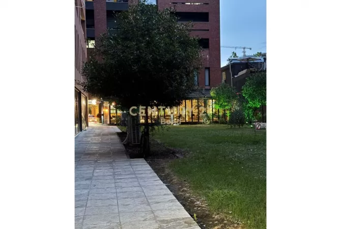 Jepet me qera Bar-Caffe prane ish Hipotekes