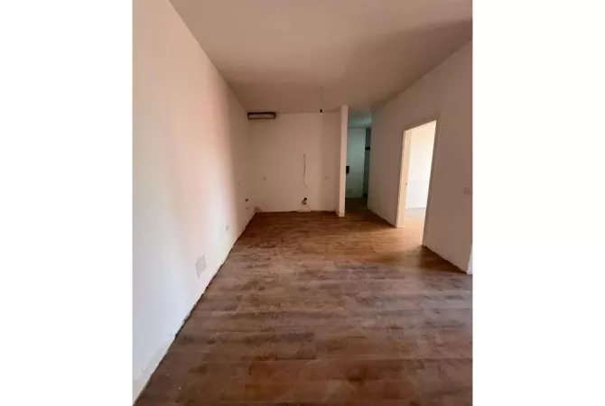Apartment for rent in Tirana 1+1, Emty