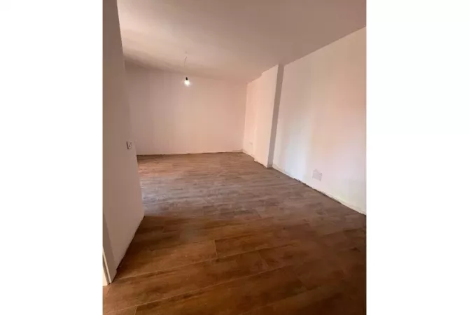 Apartment for rent in Tirana 1+1, Emty