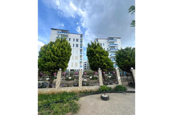 Shtepi ne shitje Apartament ne Pogradec, 1+1, Mobilimi Bosh, pa mobiluar, Pagesa 84,500  Euro.