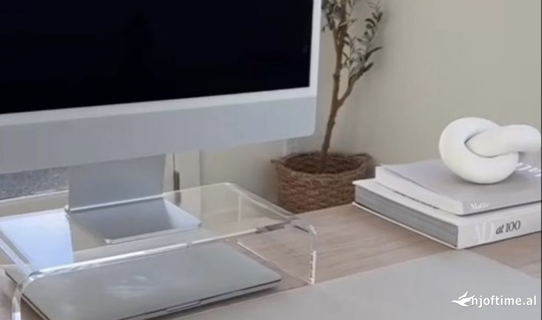 Jepet me qera zyre dyqan 18 m2 tek shkolla Qemal Stafa Rruga e Durresit per aktivitete te ndryshme!