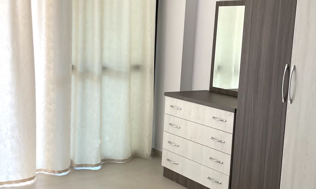 Shtepi me qera Apartament ne Tirane, 2+1, Mobilimi E mobiluar, Pagesa 800  Euro.