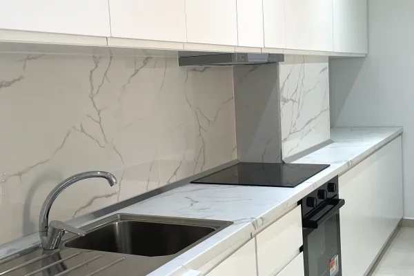 Shtepi me qera Apartament ne Tirane, 2+1, Mobilimi E mobiluar, Pagesa 800  Euro.