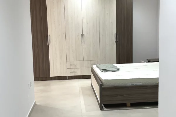 Shtepi me qera Apartament ne Tirane, 2+1, Mobilimi E mobiluar, Pagesa 800  Euro.