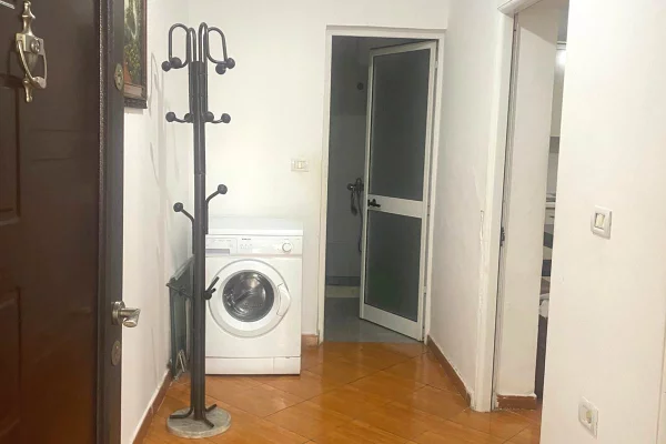Shtepi me qera Apartament ne Tirane, 1+1, Mobilimi E mobiluar, Pagesa 30,000  Leke.