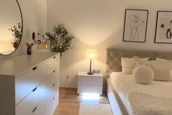 Shtepi me qera Apartament ne Tirane, 2+1, Mobilimi E mobiluar, Pagesa 45,000  Leke.