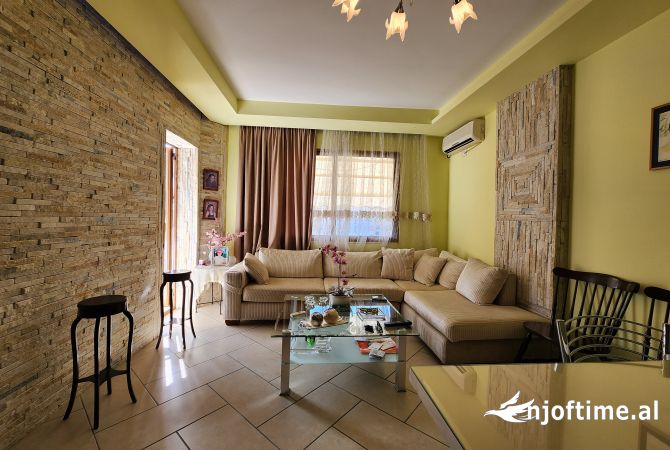 Jepet me qera apartament 2+1 ne Fresk