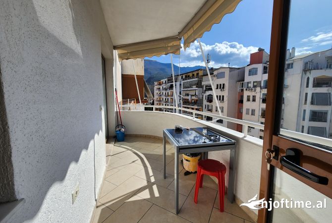 Shtepi me qera Apartament ne Tirane, 2+1, Mobilimi E mobiluar, Pagesa 360  Euro.