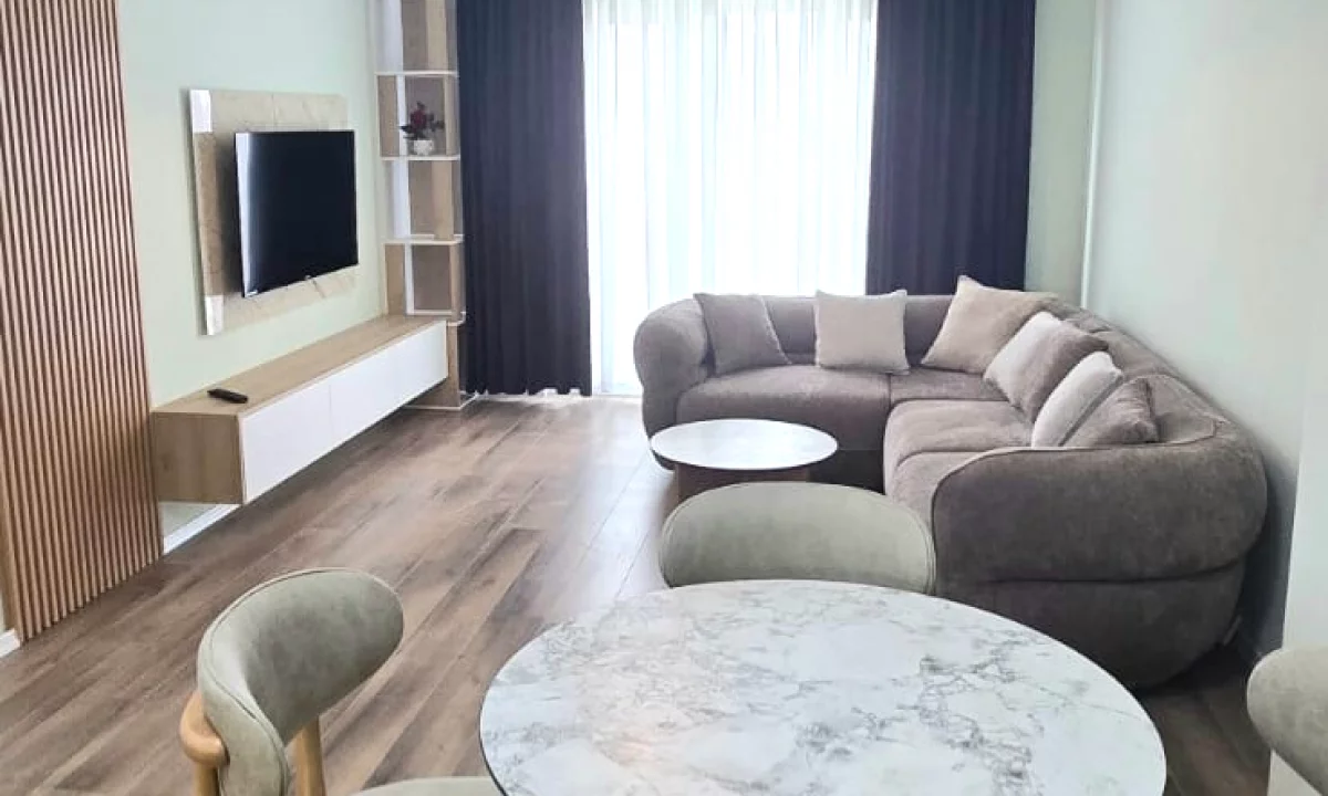 Shtepi me qera Apartament ne Tirane, 1+1, Mobilimi E mobiluar, Pagesa 650  Euro.