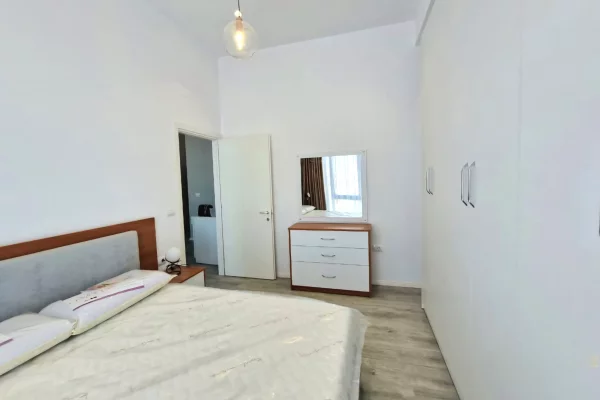 Shtepi me qera Apartament ne Tirane, 1+1, Mobilimi E mobiluar, Pagesa 46,000  Leke.