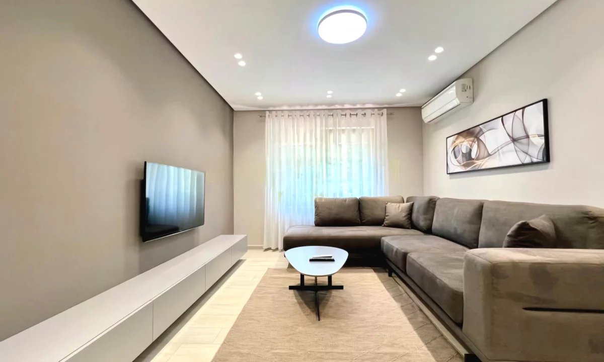 Shtepi me qera Apartament ne Tirane, 2+1, Mobilimi E mobiluar, Pagesa 800  Euro.